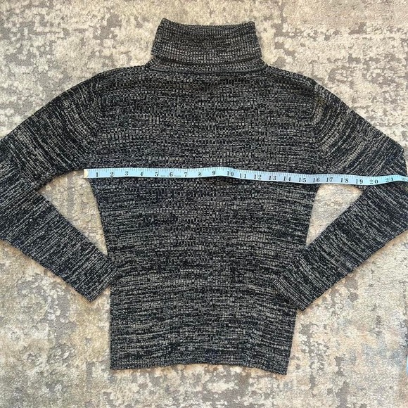VTG 100% Silk heathered grey turtleneck sweater preppy small Size‎ small - Picture 4 of 5